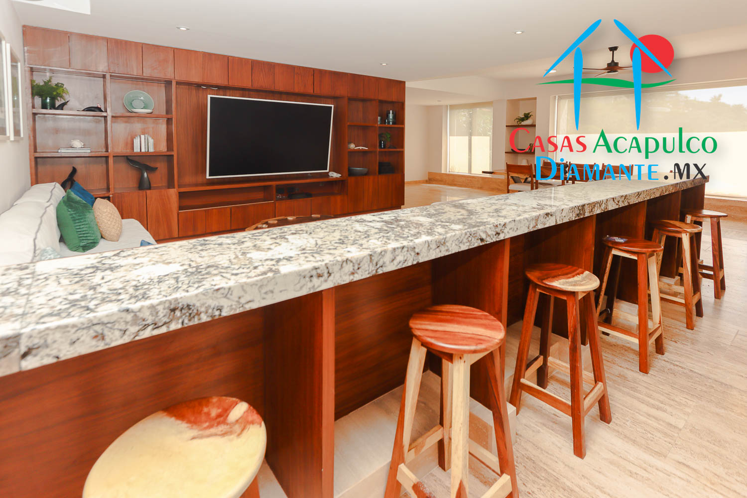 La Roqueta - Sala de televisión 9